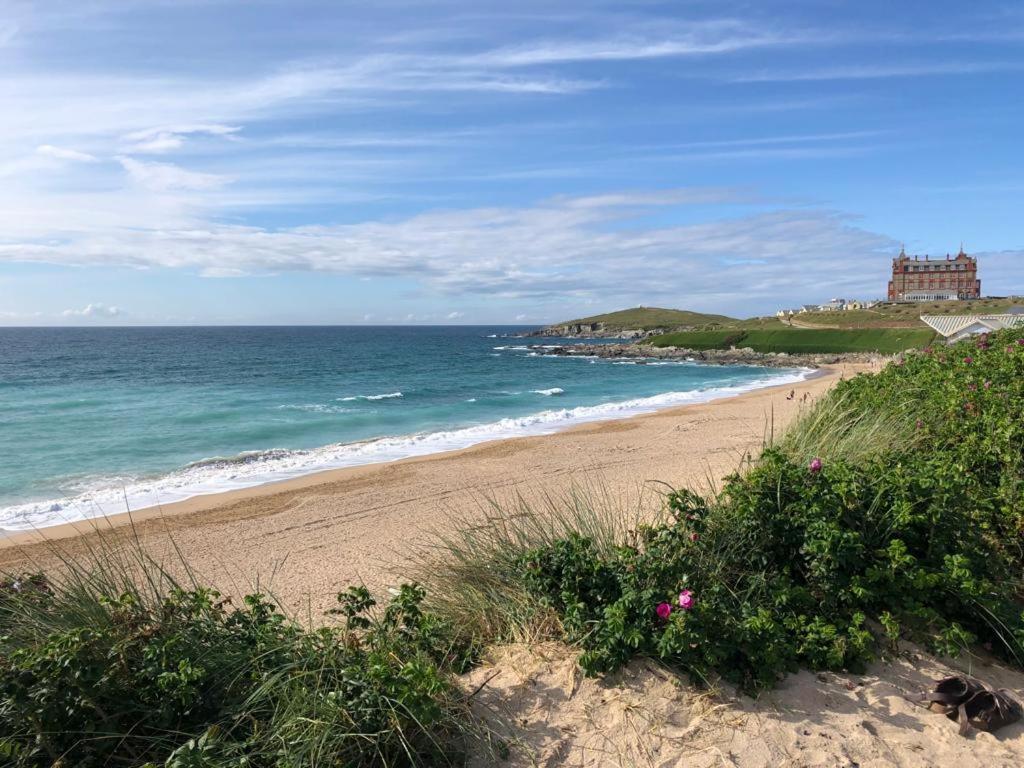Stylish & Modern Home, Newquay W/parking Holiday home
